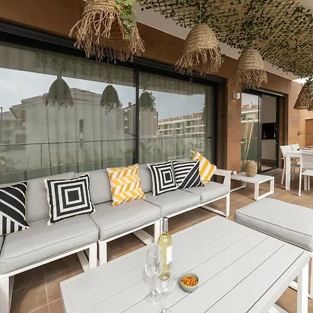 Consolacao Surf & Pool Terrace Apartment *