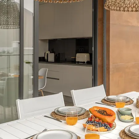 Consolacao Surf & Pool Terrace