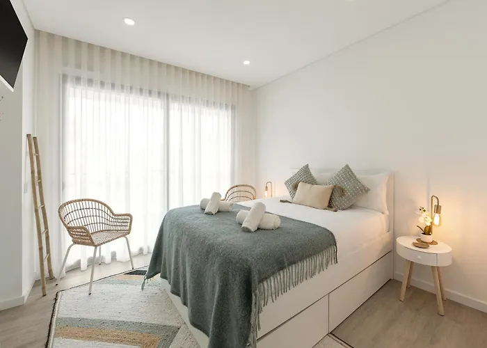 Consolacao Surf & Pool Terrace Атогиа-да-Балейя